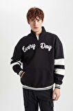 DeFacto Oversize Fit Dik Yaka Fermuarlı Baskılı Sweatshirt B1650AX23AUBK81
