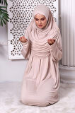 Tek Parça Pratik Başörtülü Robalı Namaz Elbisesi 8015 Bej