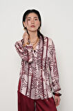 KADIN BELDEN BAĞLAMA DETAYLI DESENLİ GÖMLEK