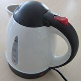 Araç İçi Oto Su Isıtıcı Kettle Çakmaklık Girişli 12 V 1 L