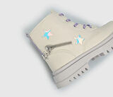 Krem Kız Çocuk Bot