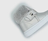 Gümüş Kız Çocuk Bot