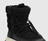 Siyah Kız Çocuk Bot