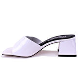 Dagoster DZA07-9321060 Beyaz Rugan Klasik Topuklu Kadın Terlik