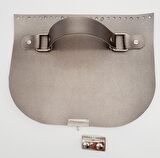 Tek Kat Suni Deri Tutma Saplı Parlak Gri 24x19 Cm Kapak Gümüş Metalli