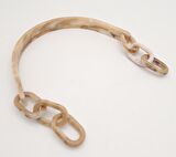 Akrilik Bej Renk Mermer Desen Zincirli Çanta Tutma Sapı