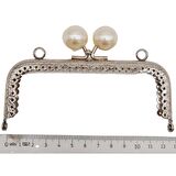 12.5 cm İncili Dikdörtgen Cüzdan Çanta Klipsi Bursu Gümüş Metalli