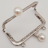 8.5 cm İncili Dikdörtgen Cüzdan Çanta Klipsi Bursu Gümüş Metalli