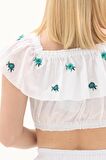 Beyaz Vual Nakışlı Yazlık Crop Bluz