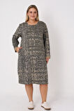 Desenli Düğmeli Cepli Biye Detaylı Jakarlı Kumaş Kadın Büyük Beden Elbise