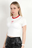 Kadın Bisiklet Yaka Fiyonk Nakışlı T-Shirt Beyaz - 925052