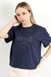 Kadın Bisiklet Yaka Vintage Baskılı T-Shirt Lacivert - 925021