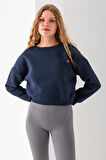 Kadın Bisiklet Yaka Kalp Nakışlı 3İp Crop Sweatshirt Lacivert - 2669