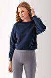 Kadın Bisiklet Yaka Kalp Nakışlı 3İp Crop Sweatshirt Lacivert - 2669