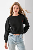 Kadın Bisiklet Yaka Kalp Nakışlı 3İp Crop Sweatshirt Siyah - 2669