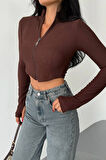 Kadın Dik Yaka Parmak Geçirmeli Fermuarlı Crop Sweatshirt Kahverengi - 26K 1776