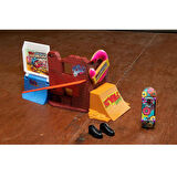 HGT91-HGT92 - HOT WHEELS PARMAK KAYKAY MACERASI (Lisinya)