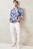 Erkek Beyaz-lacivert Slim Fit Dar Kesim Mono Yaka %100 Pamuk Baskılı Gömlek