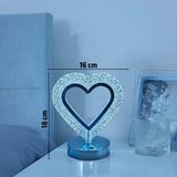 Kalp Şeklinde Kristal LED Masa Lambası – Dokunmatik, 3 Renk Işık Modlu, Şarjlı Mini Dekoratif Gece L