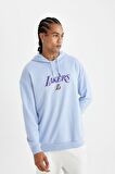 DeFactoFit NBA Los Angeles Lakers Comfort Fit Kapüşonlu Sırt Baskılı Sweatshirt B3893AX24SPBE571