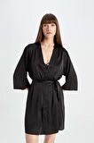 DeFacto Regular Fit Wrap Yaka Saten Yarım Kol Sabahlık-Fall in Love B8856AX24HSBK27