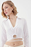 Beli Halka Detaylı V Yaka Lastikli Crop Bluz