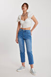 Slim Fit Crop Mom Jean