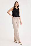 Beli Lastikli Önü Dikiş Detaylı Pantolon