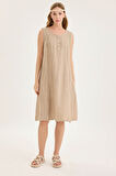 Sedef Düğmeli Sıfır Kol Keten Elbise