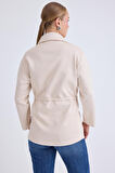 Beli Bağcıklı Kapak Cepli Düğmeli Ceket