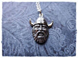 Viking Savaşçı sakallı adam kolye