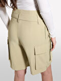 Viskoz Karışımlı Kemerli Comfort Fit Bermuda Şort Kadın Kum Rengi Şort - 325P4G48L901I