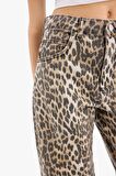 DeFacto Baggy Fit Leopar Desenli Yüksek Bel Standart Boy Gabardin Pantolon D8149AX25SPBN142