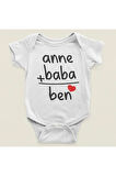 Anne + Baba = Ben Yazılı Pamuklu Yumuşak Unisex Çıtçıtlı Body Zıbın