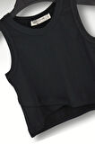 Siyah Kolsuz Crop Kruvaze Detaylı Fitilli Top Atlet Tişört