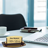 Kişiye Özel Öğretmen Masa İsimliği – Ahşap Zarif Tasarım