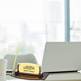 Kişiye Özel Besmele Tasarımlı Ahşap Kalemli Masa Üstü İsimlik