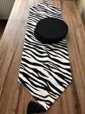 ZEBRA DESENLİ RUNNER & SİYAH SUPLA