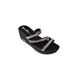 YAZKIŞ Kadın Siyah Üzeri Çapraz Taşlı 6cm Dolgu Topuk Sandalet