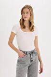 DeFacto Slim Fit Dar Kesim Yuvarlak Yaka Basic Düz Fitilli Kaşkorse Kısa Kollu Çıtçıtlı Tişört E6579AX25SPER105