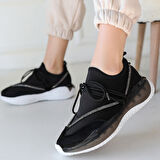 Beyaz Tabanlı Bağcıklı Ortopedik Spor Ayakkabı Rugan Siyah Topuk Boyu 2 Cm