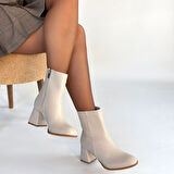 Yandan Fermuarlı Topuklu Bot Bej Topuk Boyu 6 Cm