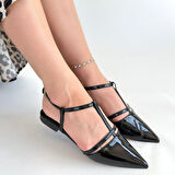 Sivri Burun Babet Ayakkabı Rugan Siyah Topuk Boyu 1 Cm