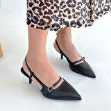 Sivri Burun Arkası Açık Kemerli Topuklu Ayakkabı Siyah Topuk Boyu 7 Cm