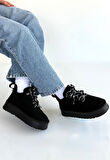 İçi Kürklü Bağcıklı Bot Süet Siyah Topuk Boyu 4 Cm