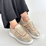 Beyaz Tabanlı Ortopedik Topuk Dikenine Karşı Özel Üretim Bağcıklı Spor Ayakkabı Cilt Bej Topuk Boyu 3 Cm