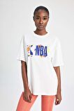 DeFactoFit NBA Wordmark Oversize Geniş Kalıp Bisiklet Yaka Kısa Kollu Tişört A1328AX24SPER105