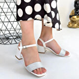 Feori Beyaz Saten Simli Tek Bant Topuklu Ayakkabı