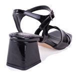 Dagoster DZA07-928250 Siyah Rugan Klasik Topuklu Kadın Ayakkabı