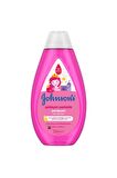 Johnson's Baby Tüm Saçlar İçin Parlaklık Verici Şampuan 500 ml